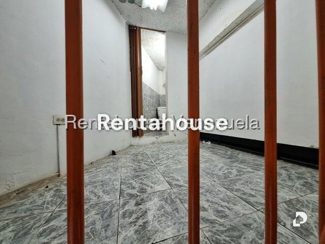 Local comercial en Parroquia Urbana San José, Valencia – 5