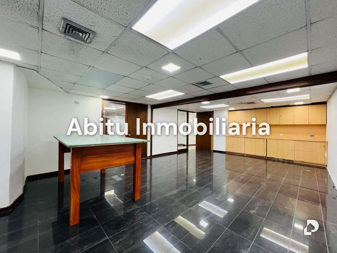 Local comercial en Chuao, Caracas – 10