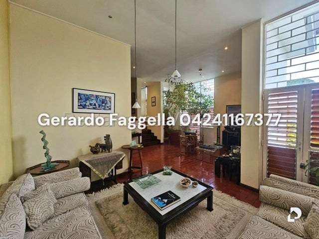 Casa en Cumbres de Curumo, Caracas – 12
