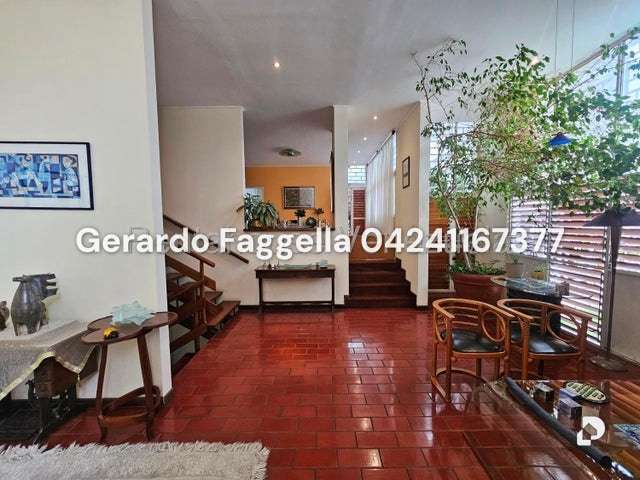 Casa en Cumbres de Curumo, Caracas – 13