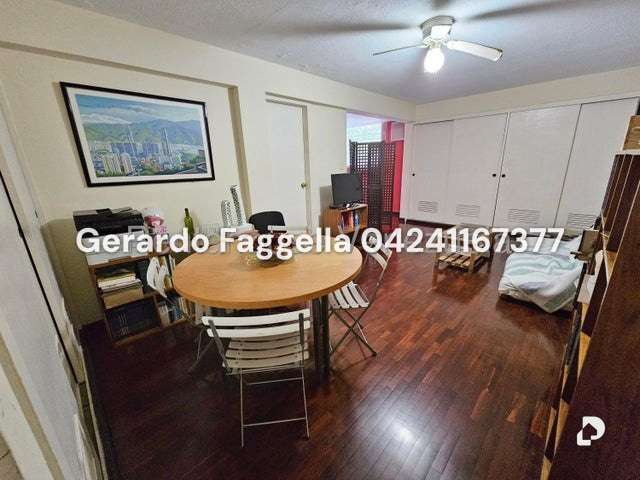 Casa en Cumbres de Curumo, Caracas – 25