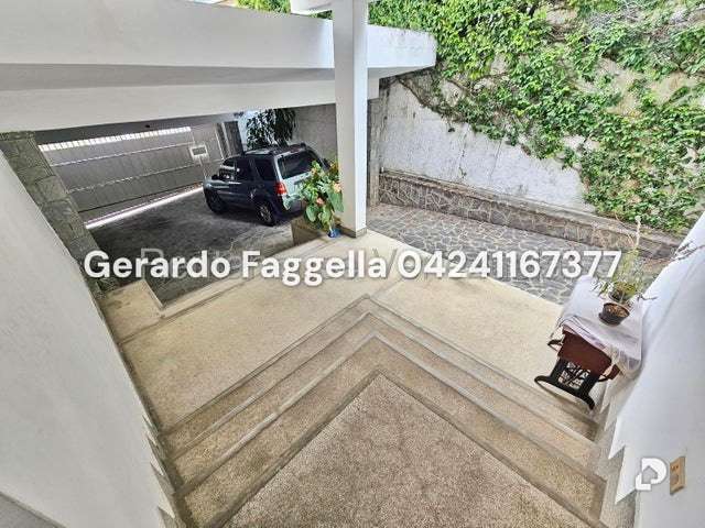 Casa en Cumbres de Curumo, Caracas – 29