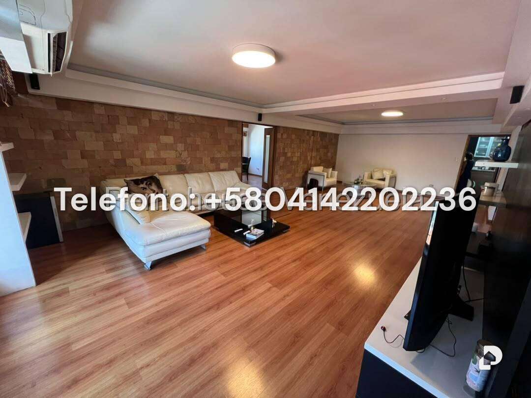 Casa en Cumbres de Curumo, Caracas – 29