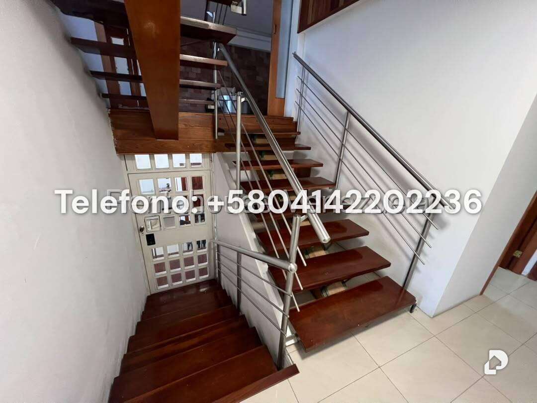 Casa en Cumbres de Curumo, Caracas – 50