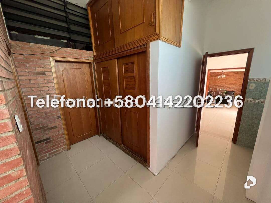 Casa en Cumbres de Curumo, Caracas – 92