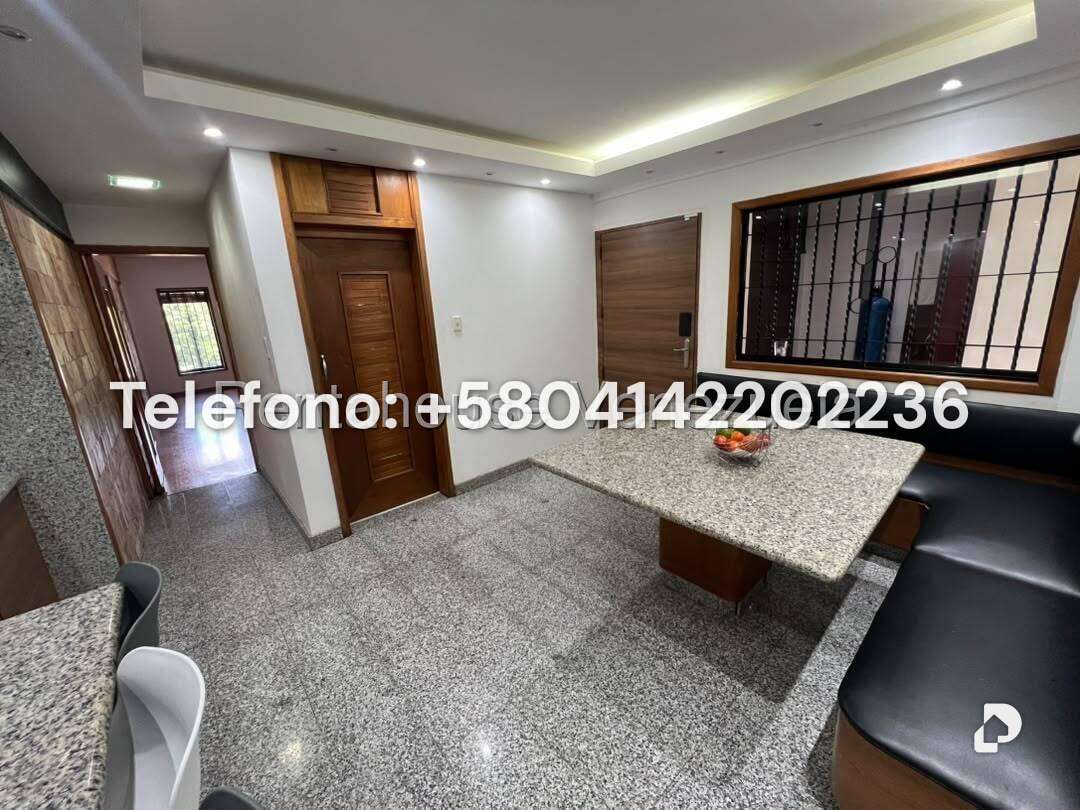 Casa en Cumbres de Curumo, Caracas – 35