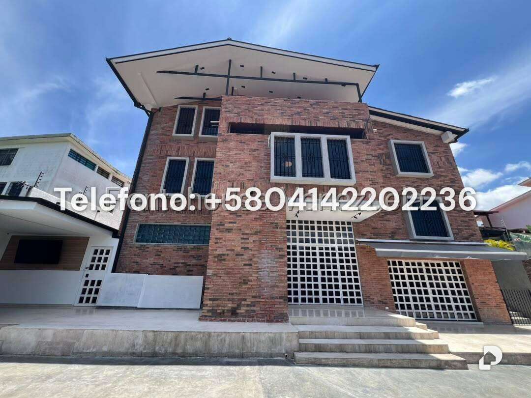 Casa en Cumbres de Curumo, Caracas – 70