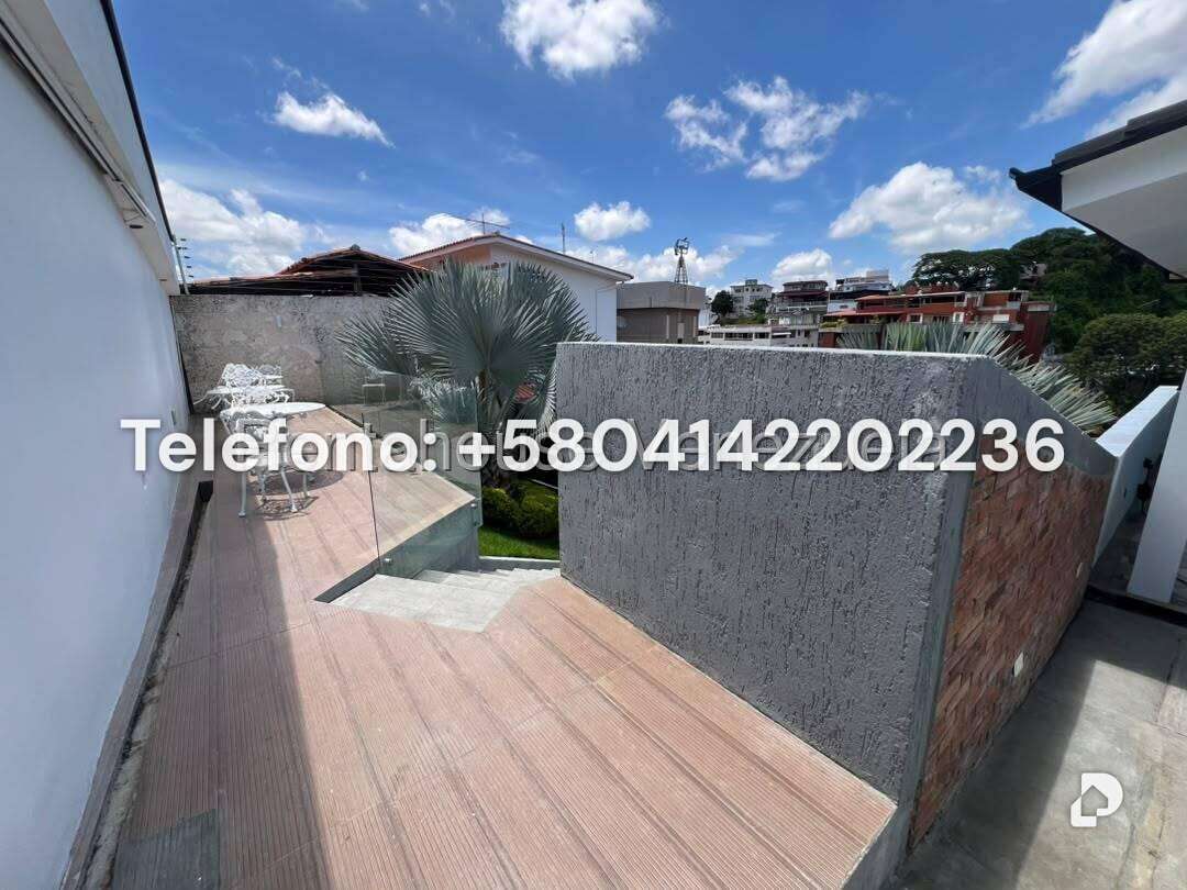 Casa en Cumbres de Curumo, Caracas – 90