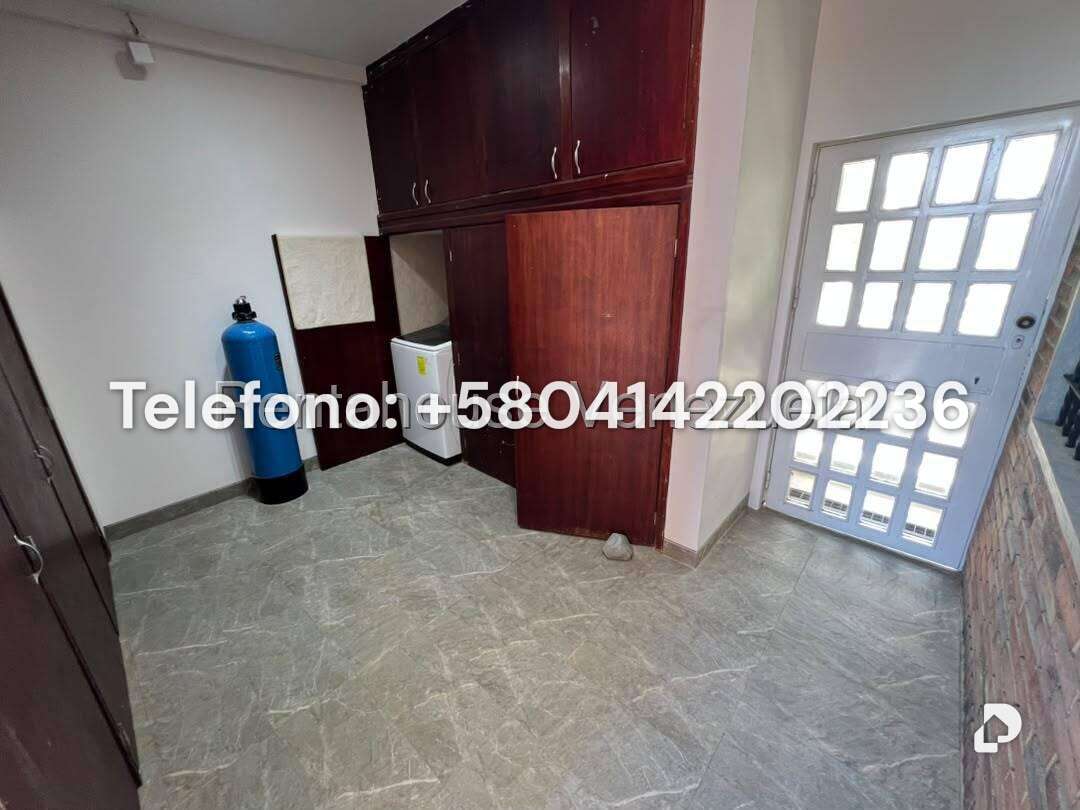 Casa en Cumbres de Curumo, Caracas – 94