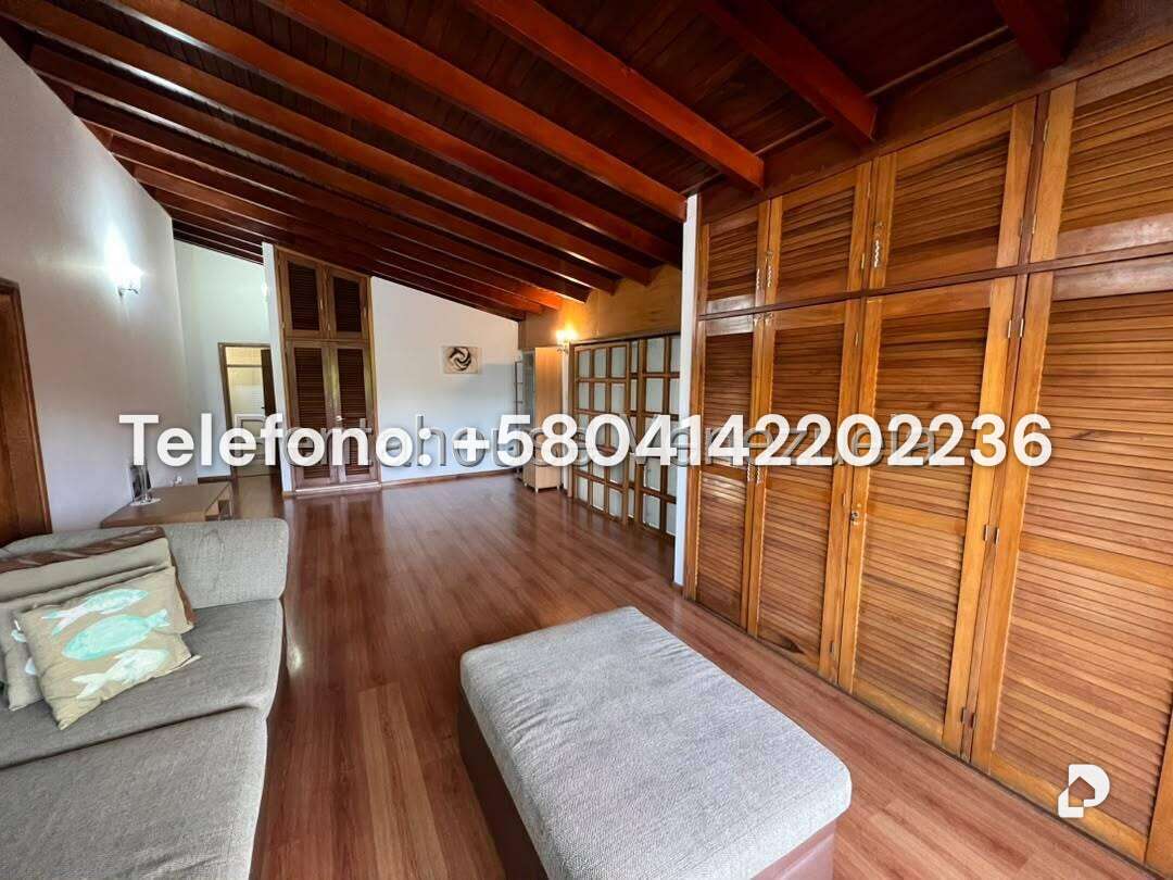 Casa en Cumbres de Curumo, Caracas – 10
