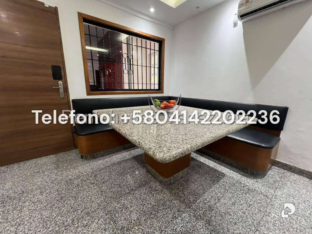 Casa en Cumbres de Curumo, Caracas – 34