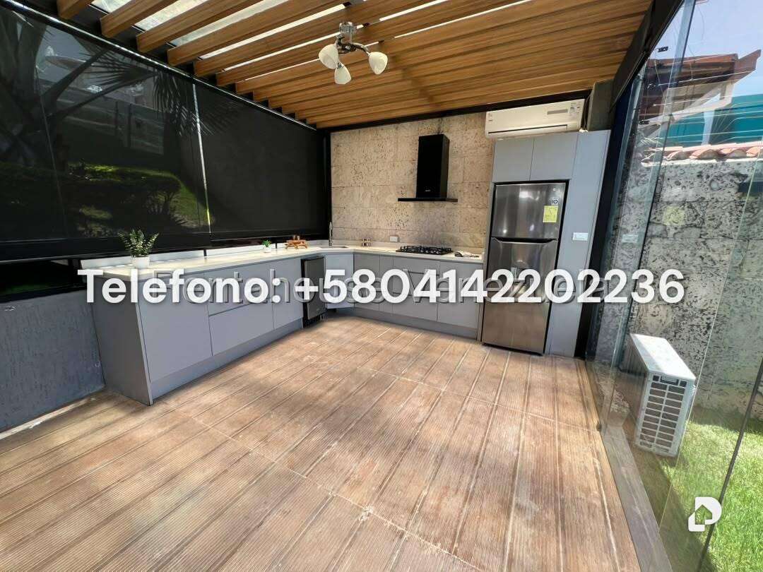 Casa en Cumbres de Curumo, Caracas – 85