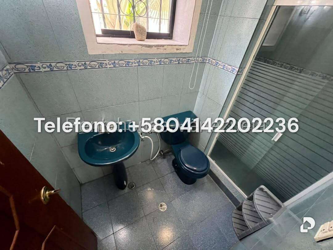 Casa en Cumbres de Curumo, Caracas – 56