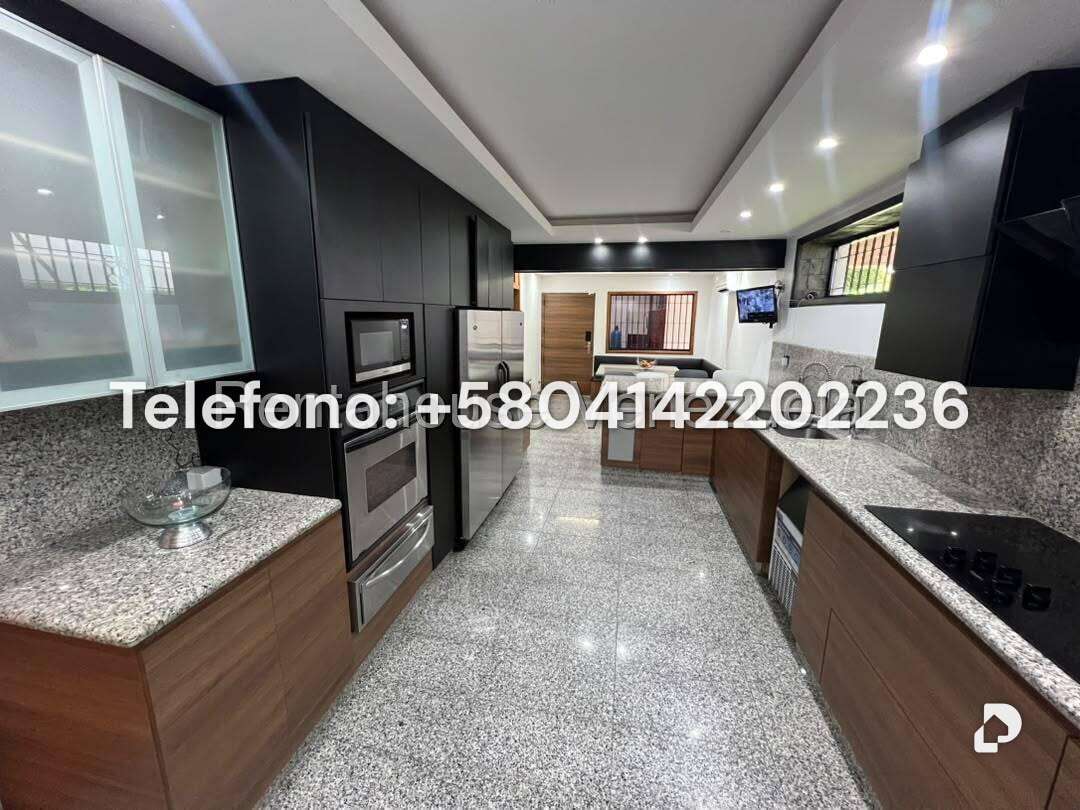 Casa en Cumbres de Curumo, Caracas – 44
