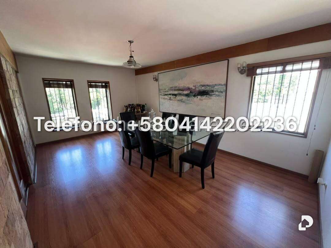 Casa en Cumbres de Curumo, Caracas – 32