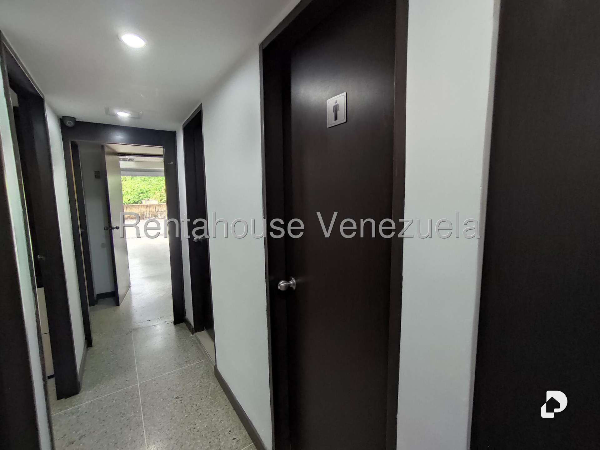 Local comercial en Parroquia Santa Rosalía, Caracas – 10