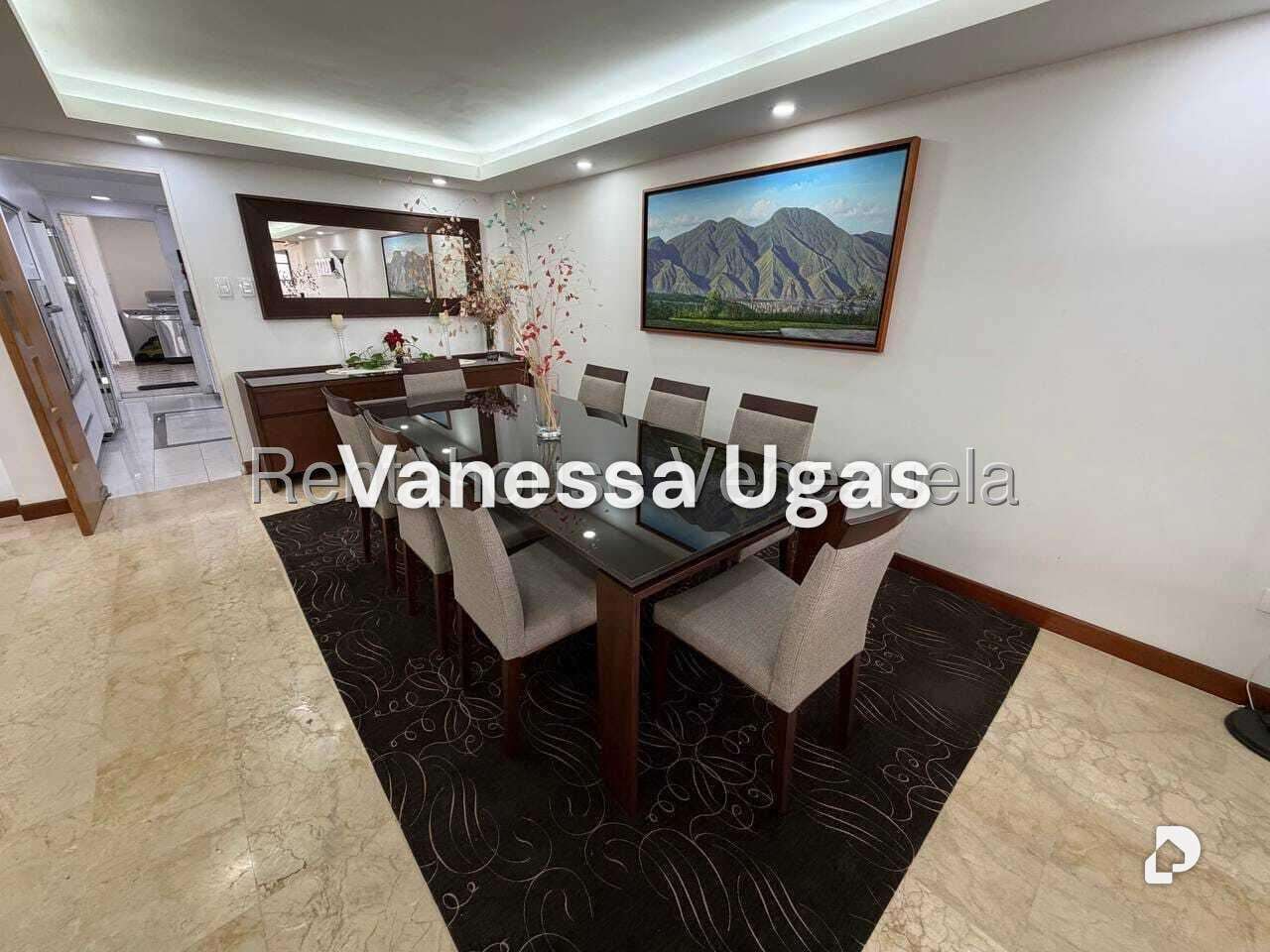 Casa en Alto Prado, Caracas – 14