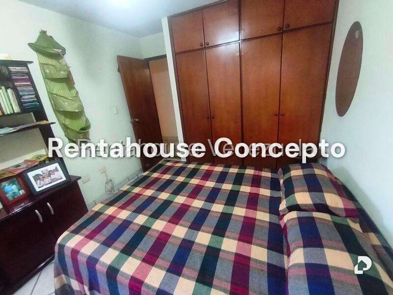 Apartamento en La Granja, Naguanagua – 11