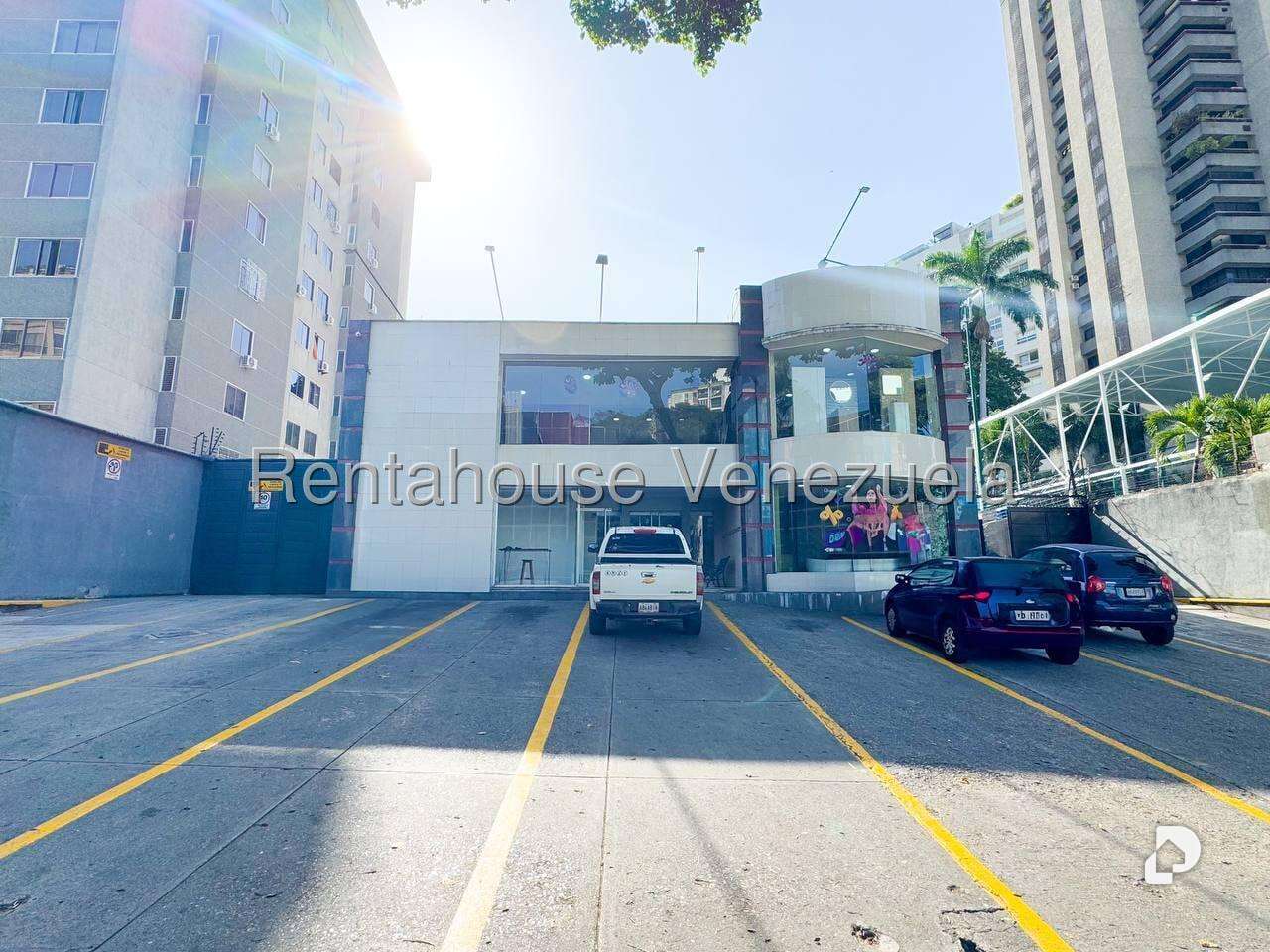 Local comercial en El Bosque, Caracas – 1