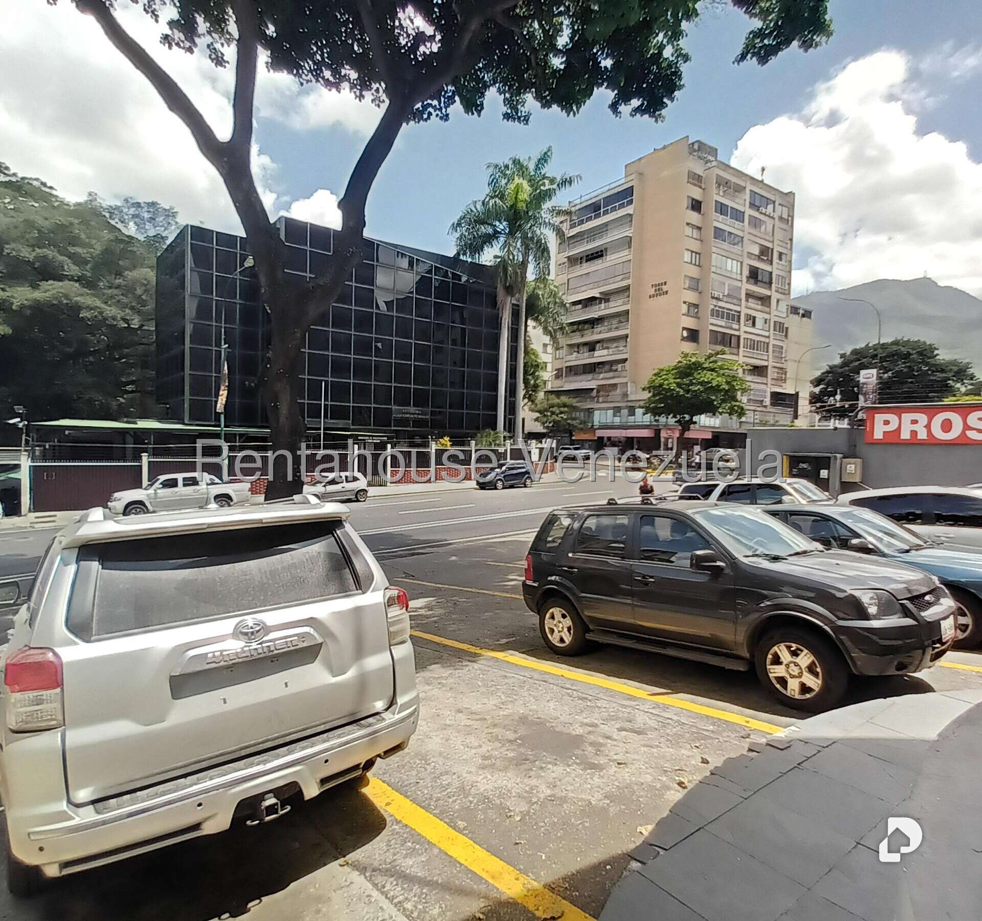 Local comercial en El Bosque, Caracas – 14
