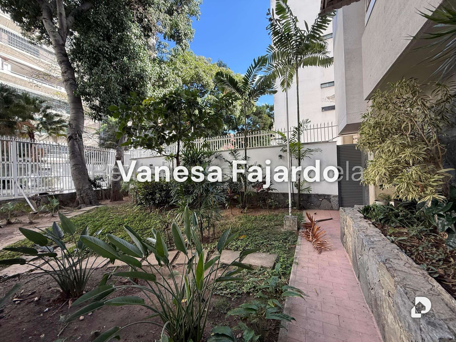 Apartamento en La Florida, Caracas – 20