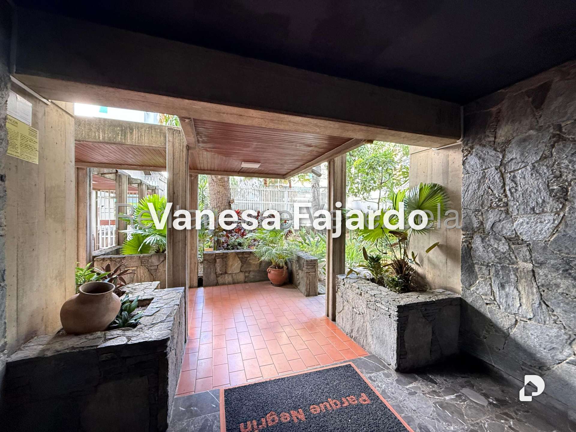 Apartamento en La Florida, Caracas – 19