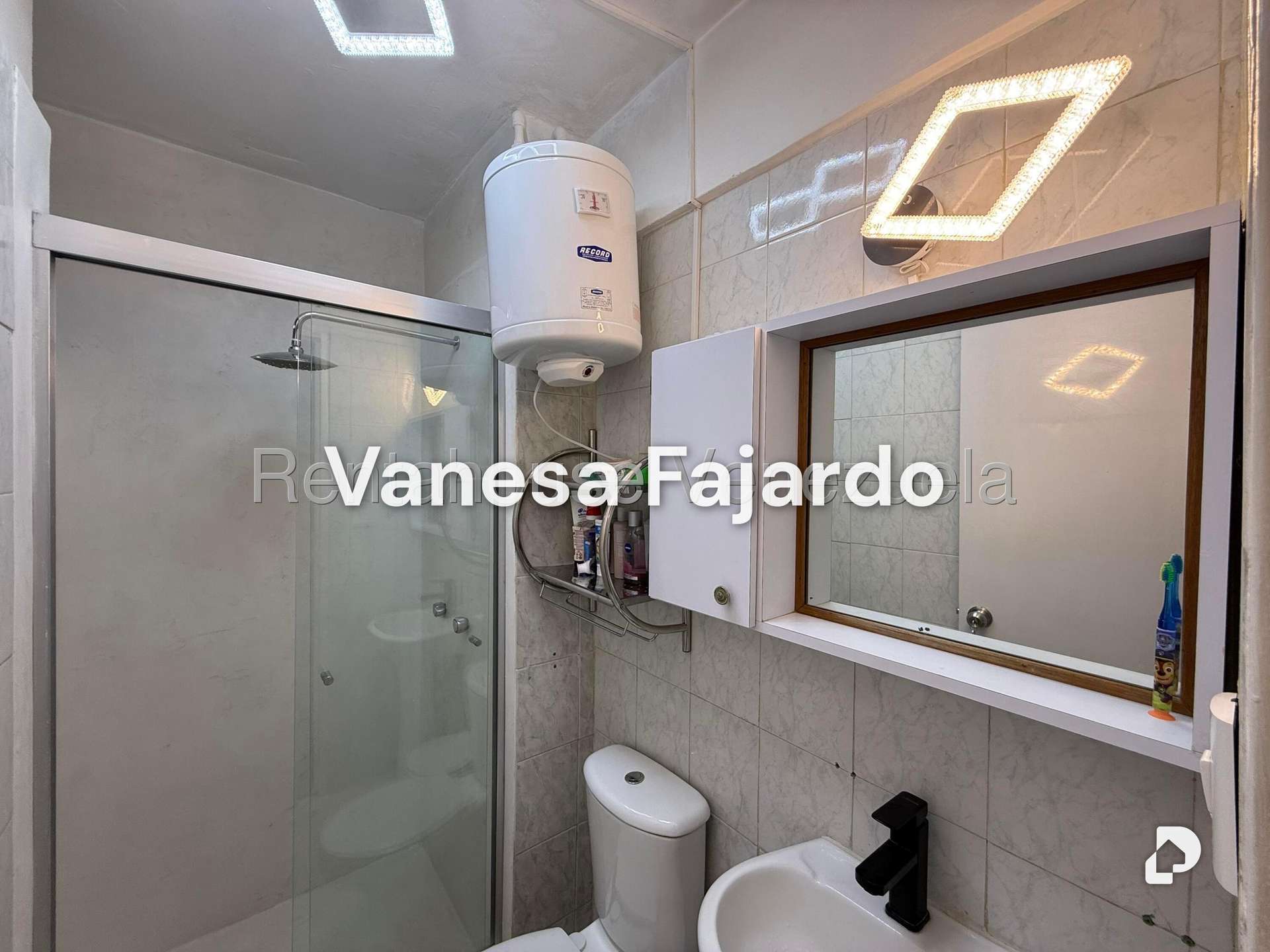 Apartamento en La Florida, Caracas – 15