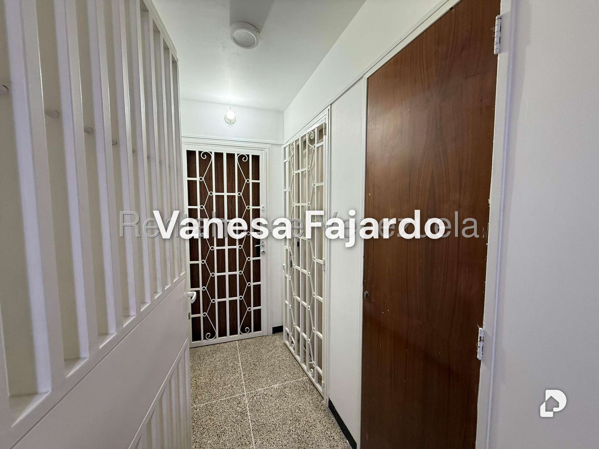 Apartamento en La Florida, Caracas – 17