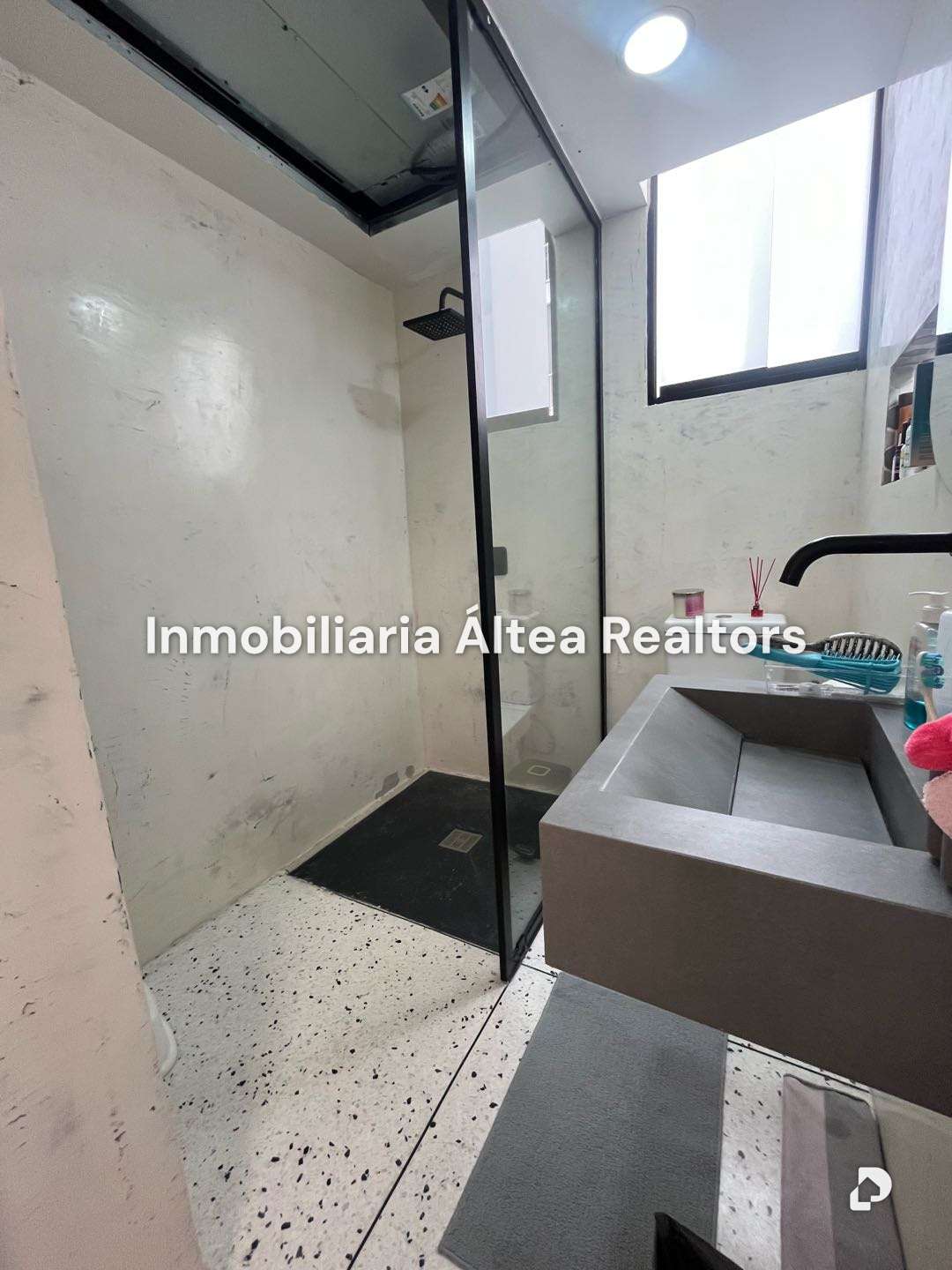 Apartamento en Los Palos Grandes, Caracas – 12