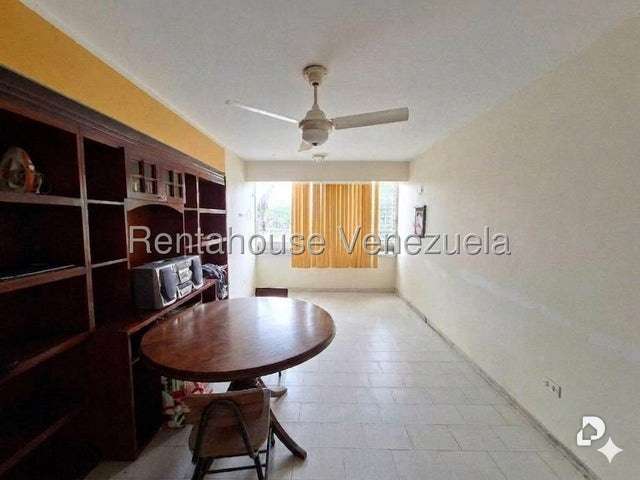 Apartamento en Parroquia Urbana San José, Valencia – 4
