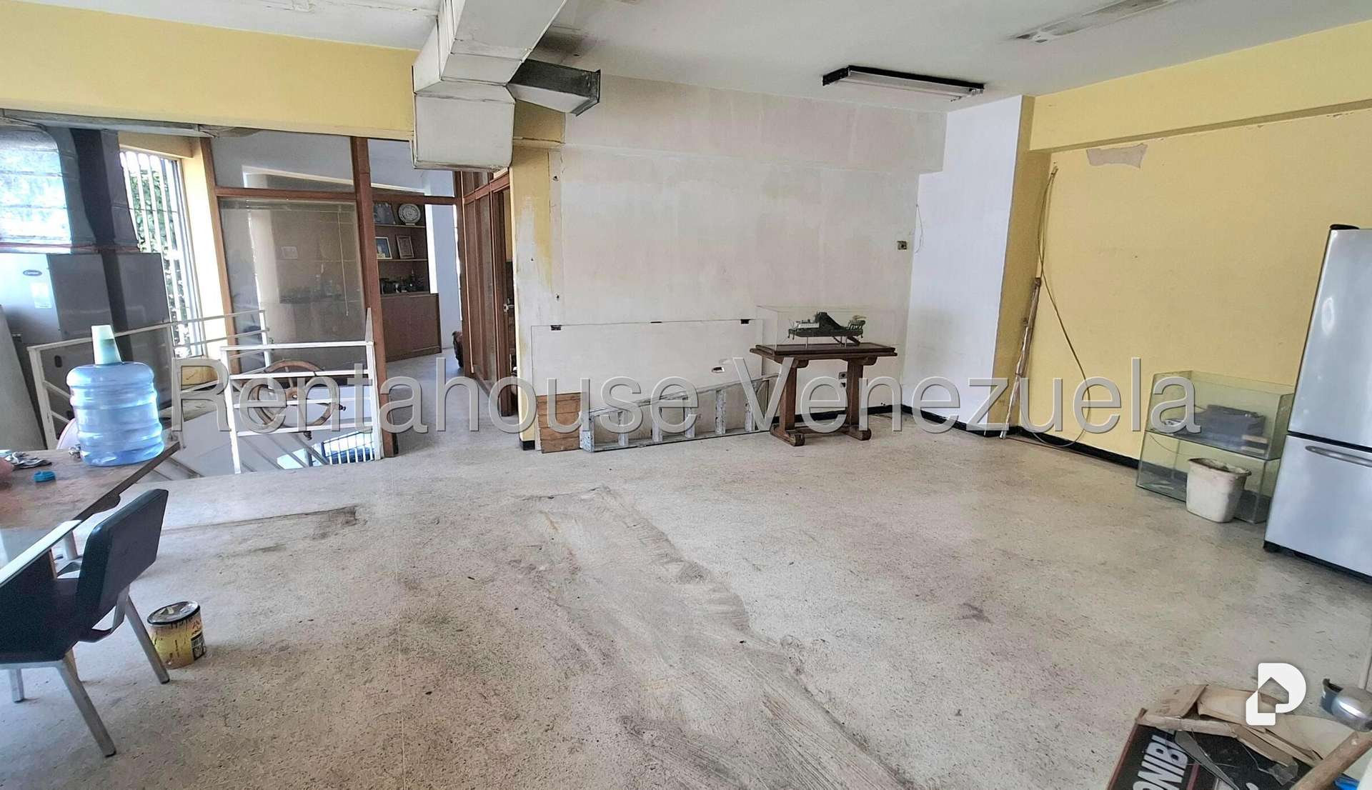 Local comercial en Quinta Crespo, Caracas – 18