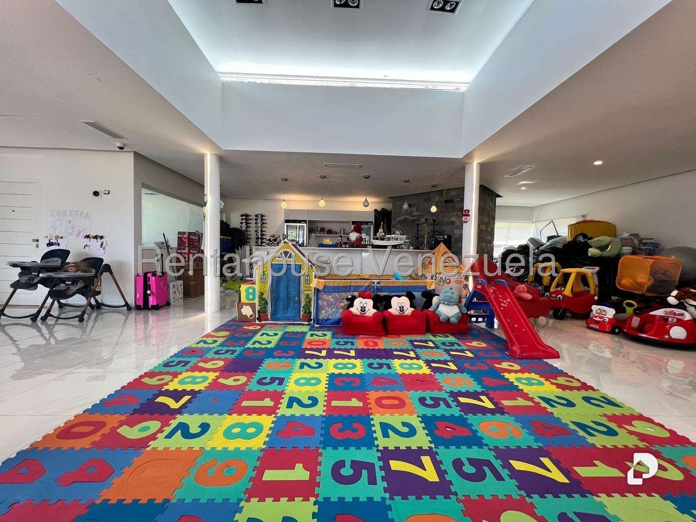 Casa en Santa Paula, Caracas – 29