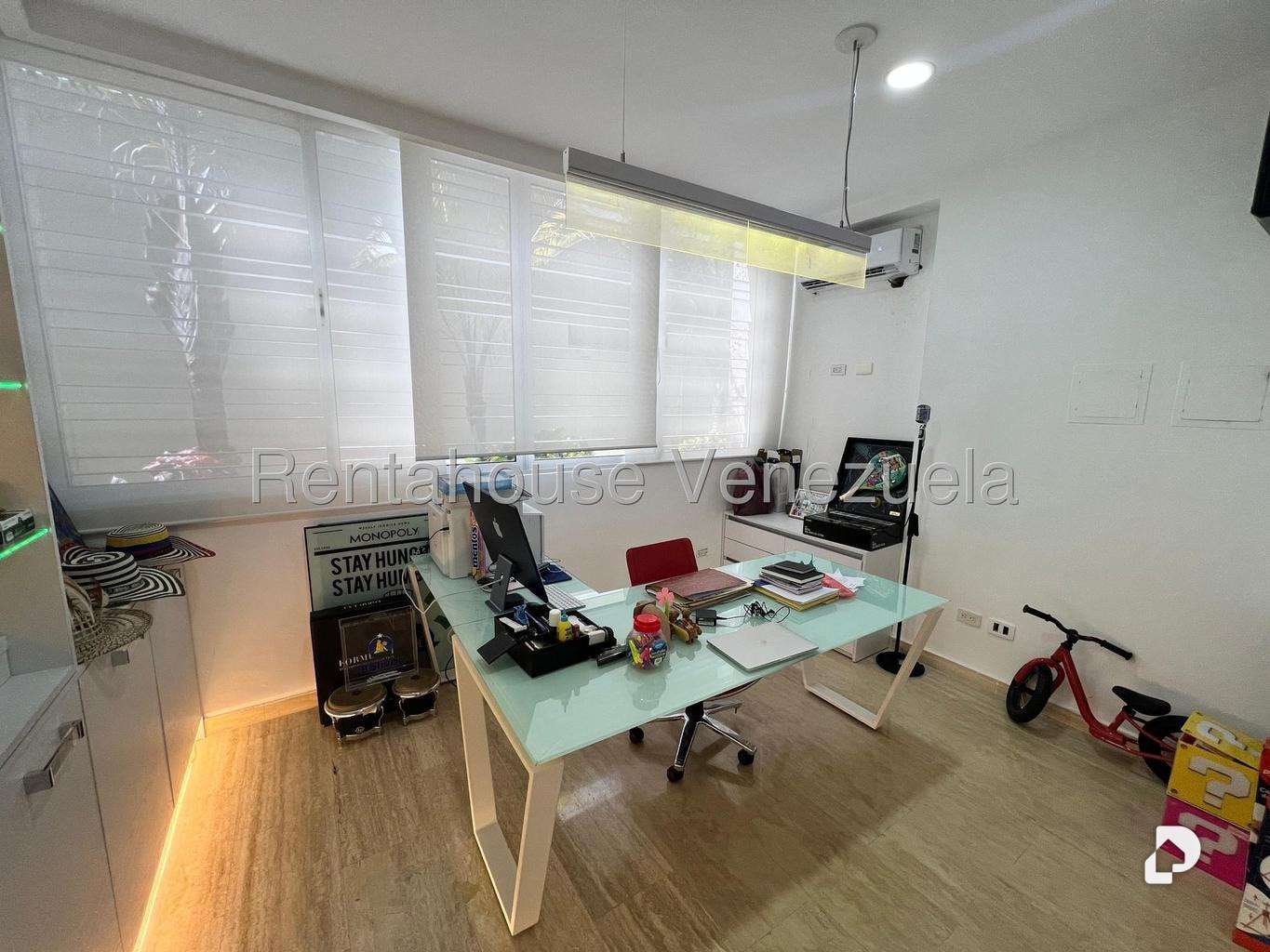 Casa en Santa Paula, Caracas – 13