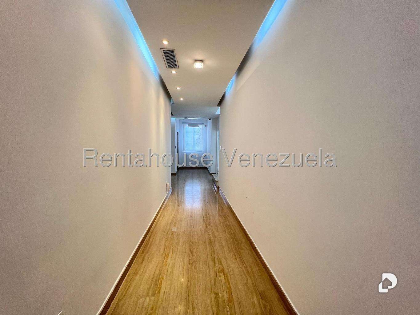 Casa en Santa Paula, Caracas – 15