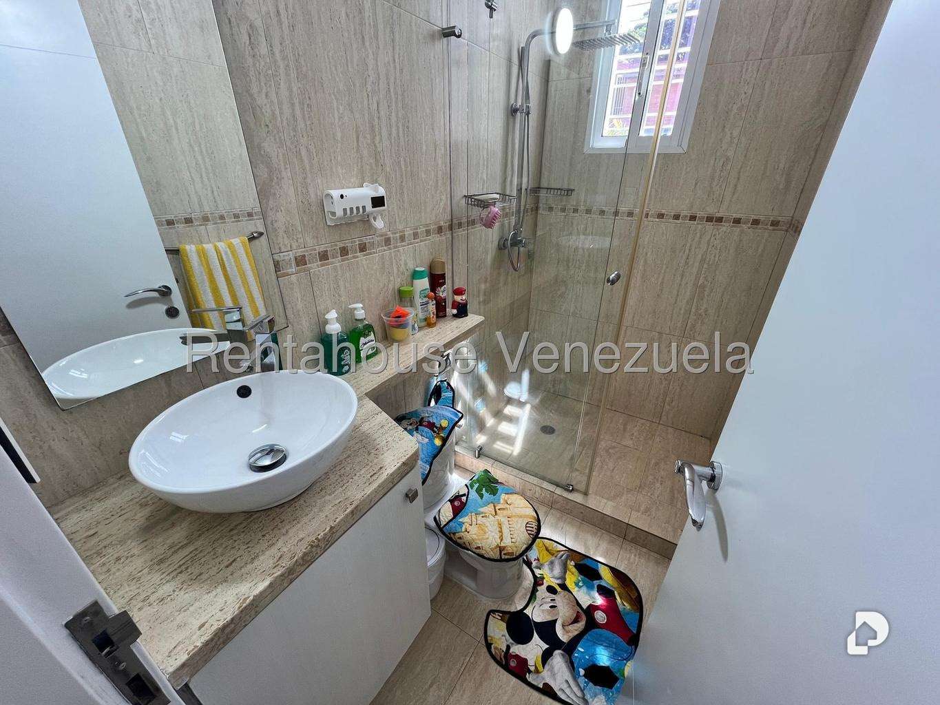 Casa en Santa Paula, Caracas – 25