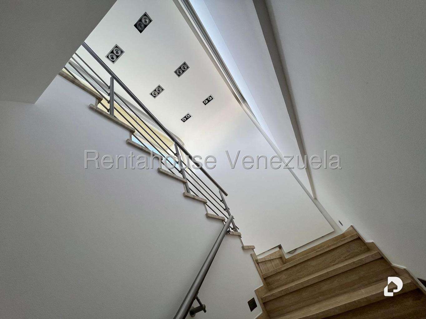 Casa en Santa Paula, Caracas – 27
