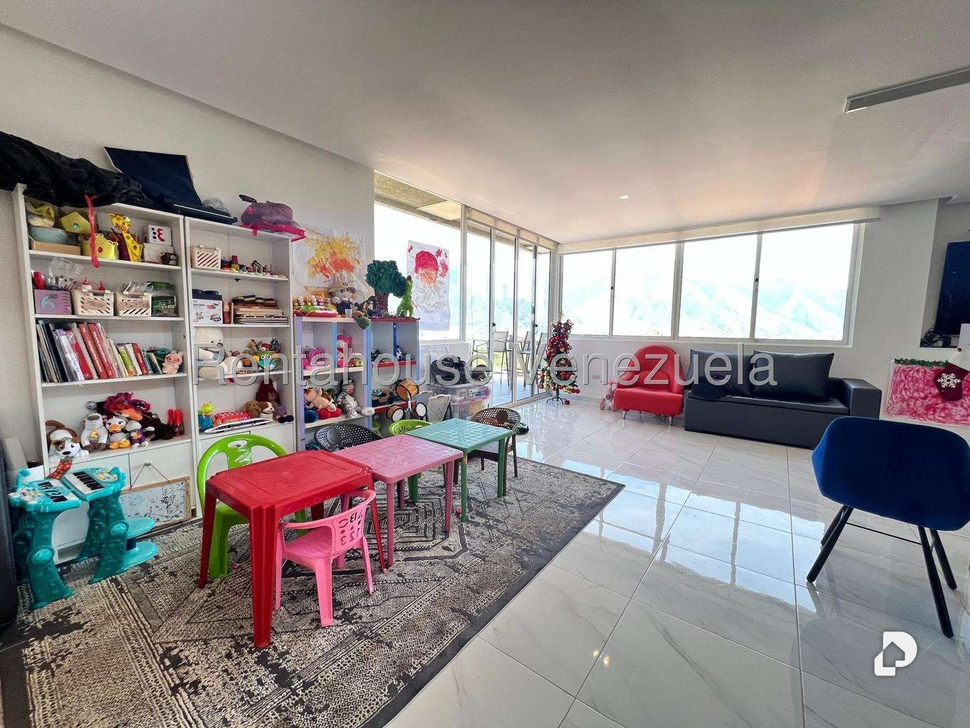 Casa en Santa Paula, Caracas – 31