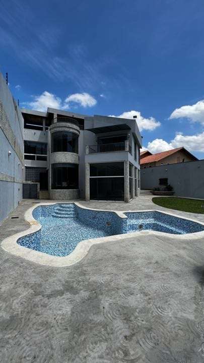 House in Guataparo Country Club, Valencia - 1