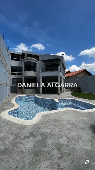 House in Guataparo Country Club, Valencia – 1