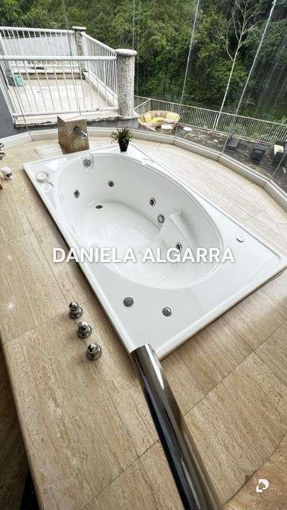 House in Guataparo Country Club, Valencia – 24
