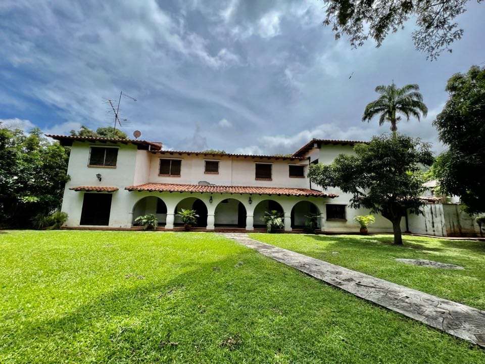 Casa en Country Club, Caracas - 1