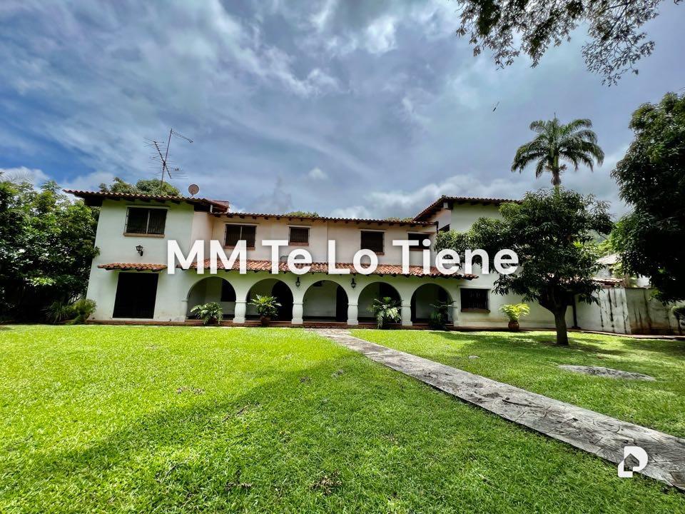 House in Country Club, Caracas – 1