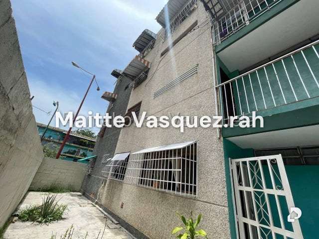 Apartamento en Urbanización Caña de Azúcar, El Limón – 2