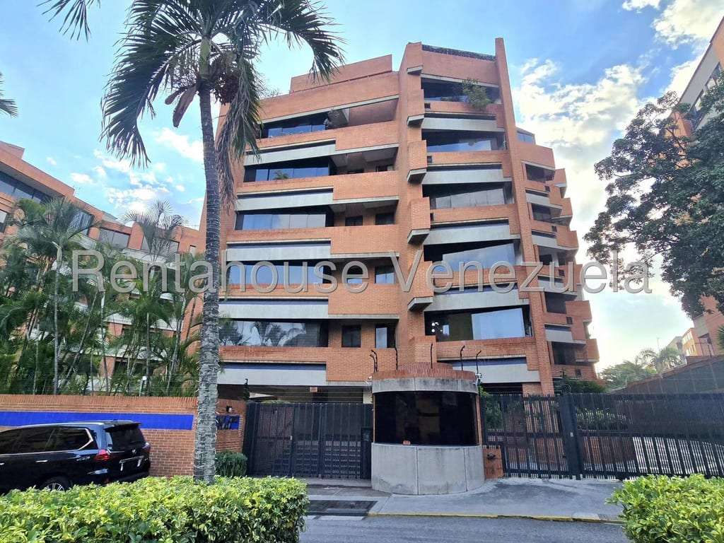 Apartment in Campo Alegre, Caracas - 1