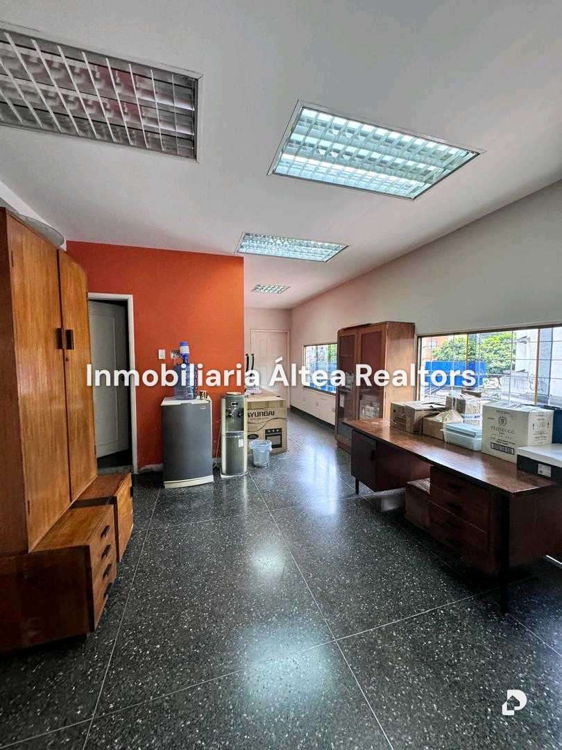 Terreno en La Trinidad, Caracas – 32