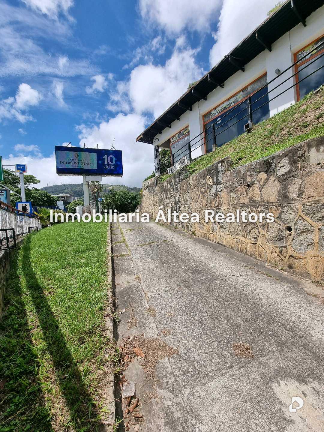 Terreno en La Trinidad, Caracas – 2
