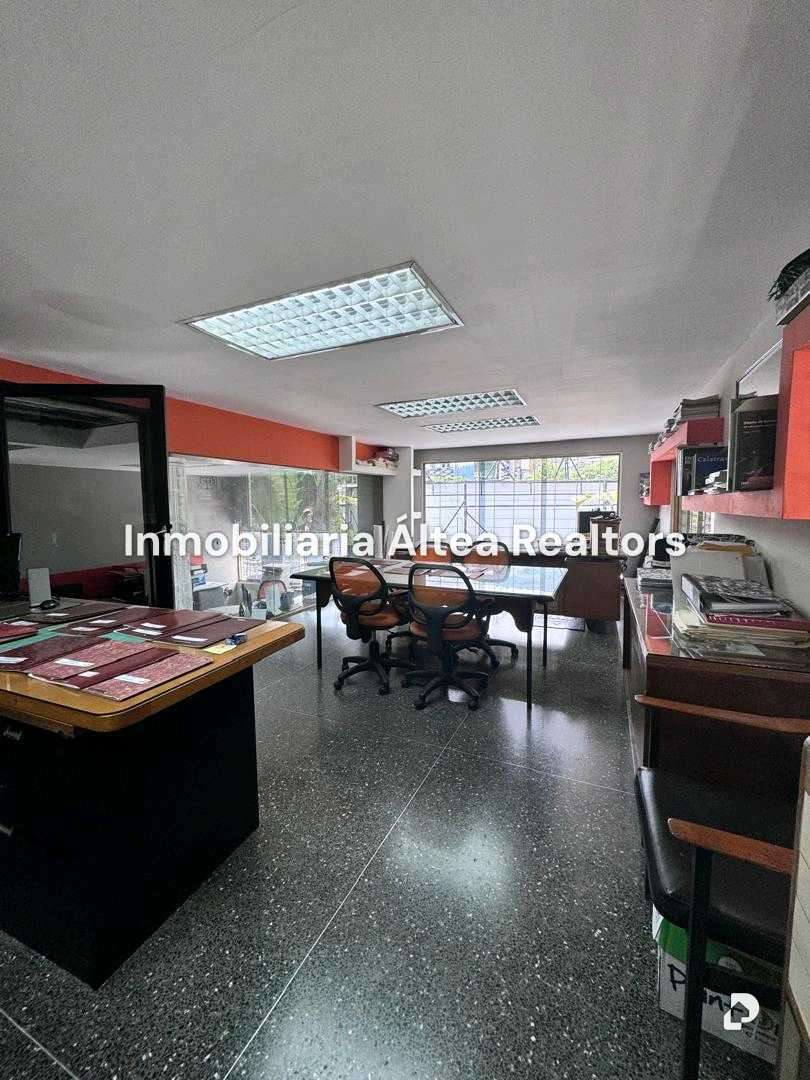Terreno en La Trinidad, Caracas – 31