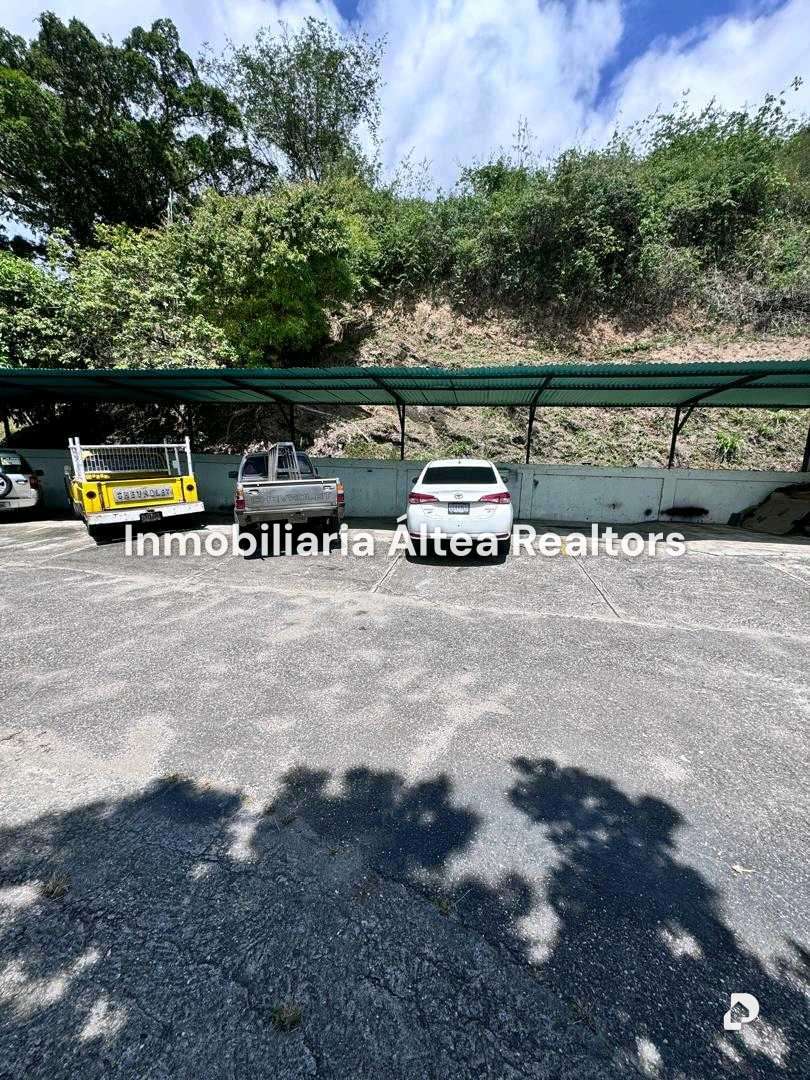 Terreno en La Trinidad, Caracas – 23