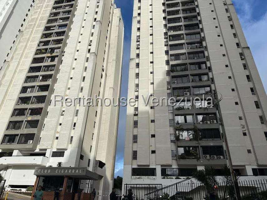 Apartment in El Cigarral, Caracas - 1