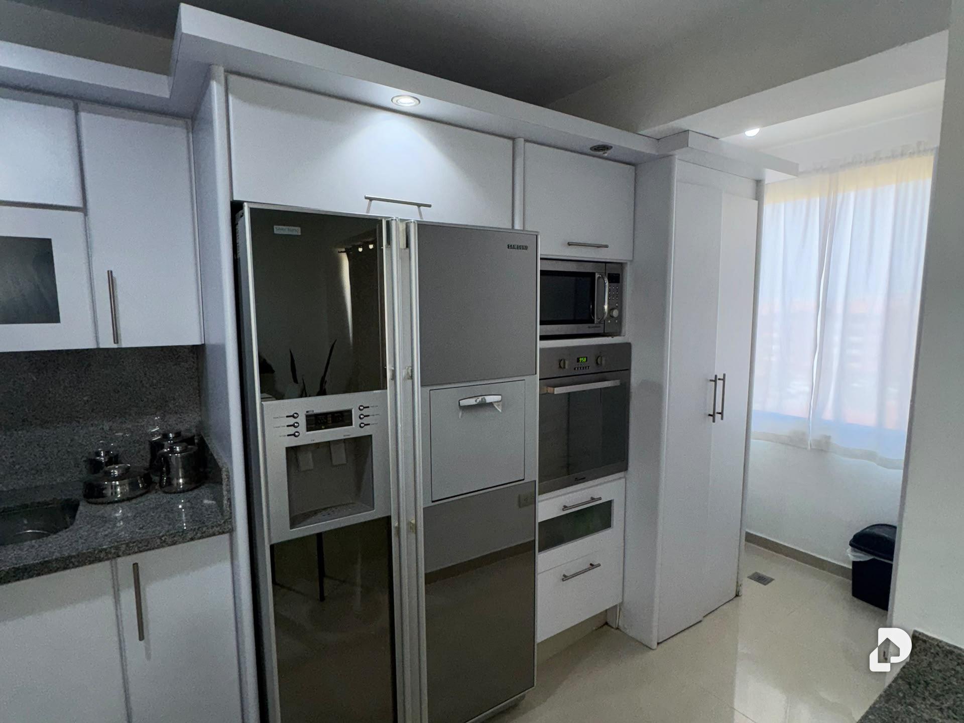Apartamento en Urbanización El Ingenio, Barcelona – 2